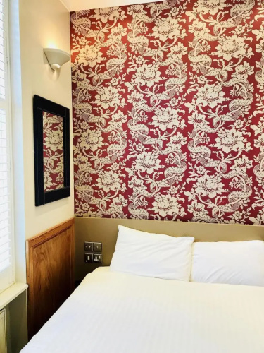 The Excelsior Hotel