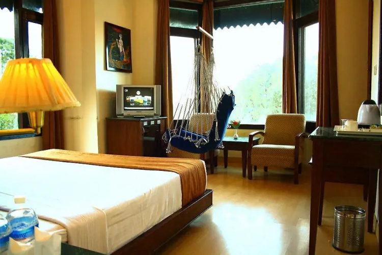 Hotel Kasauli Woods