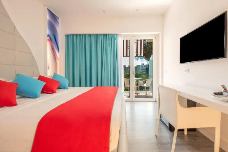 Diamond Suites