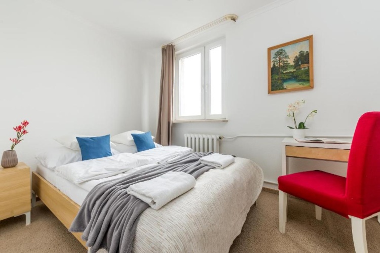 2 Bedrooms Apartment