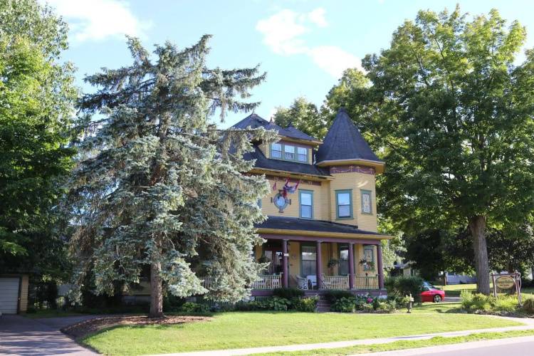 Sleepy Hollow B&B