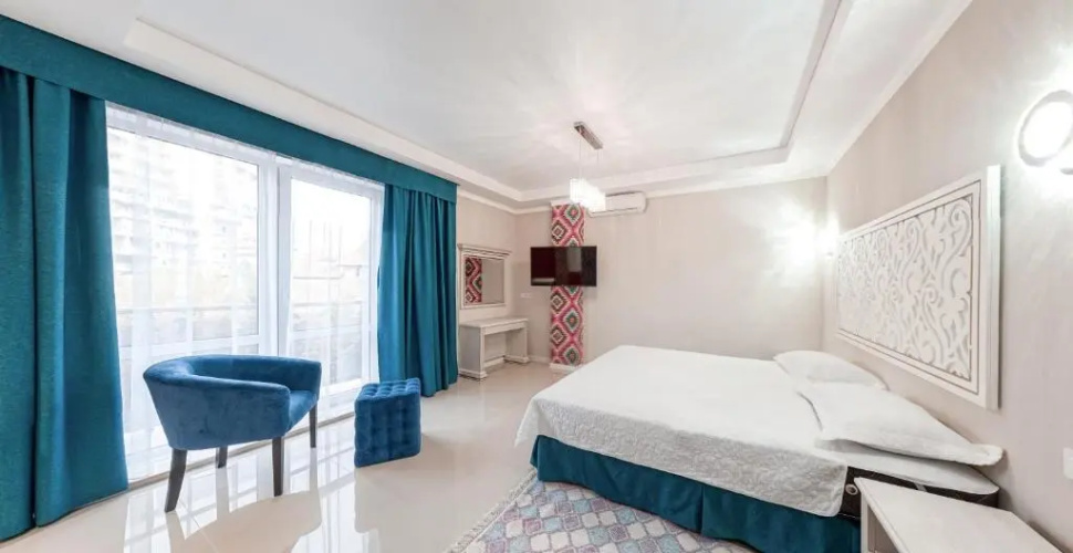 Arcadia Gold Apartments