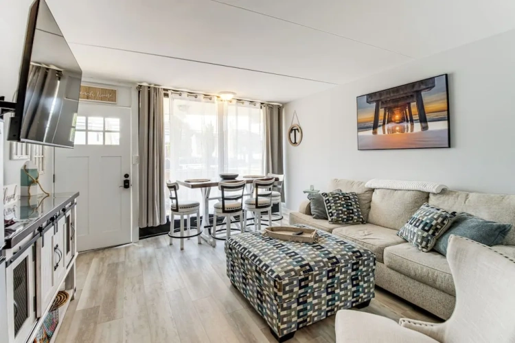 1 Bedroom Apartment