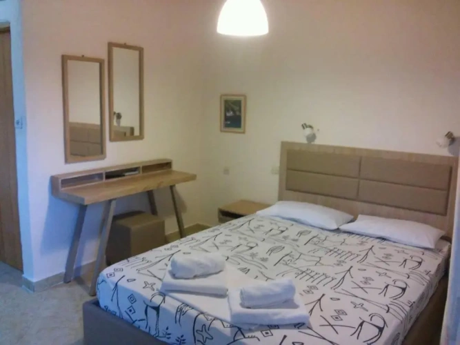Economy Triple room