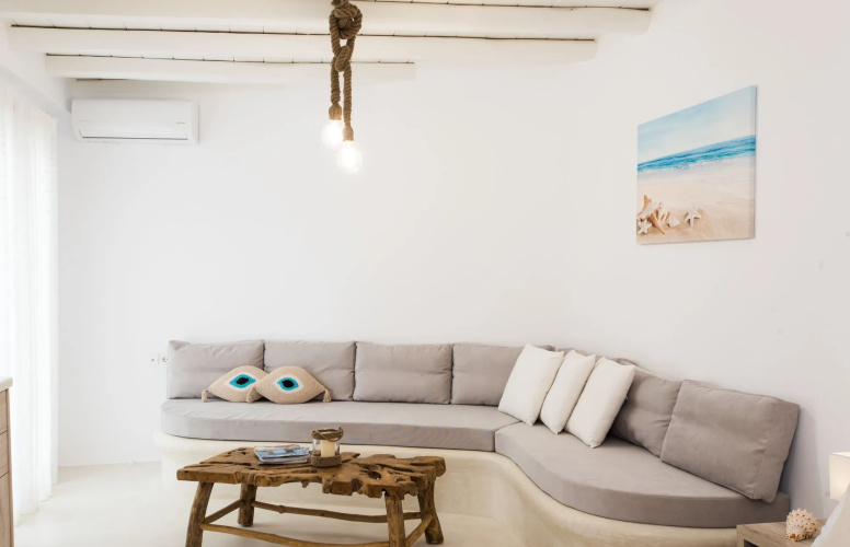 Argiro's Gorgeous Studio In Cycladic