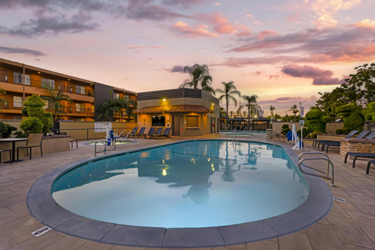 Best Western Plus Stovall's Inn photo 21