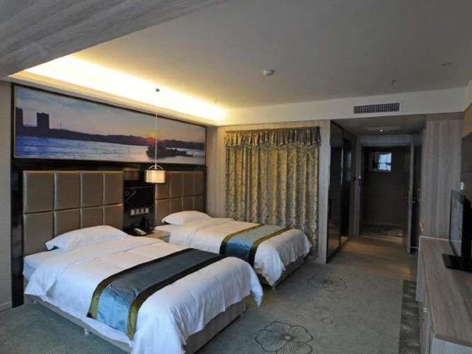 Orange Inn Wuyi Square