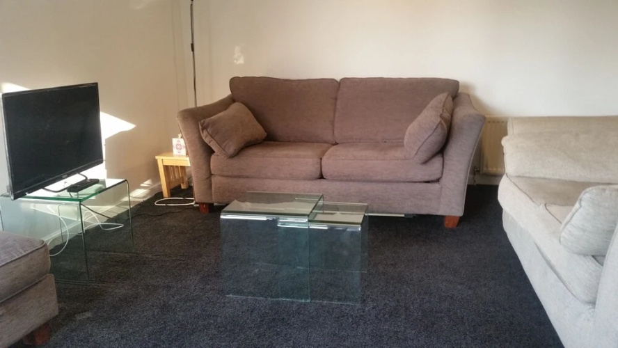 Pacific Quay Apartment