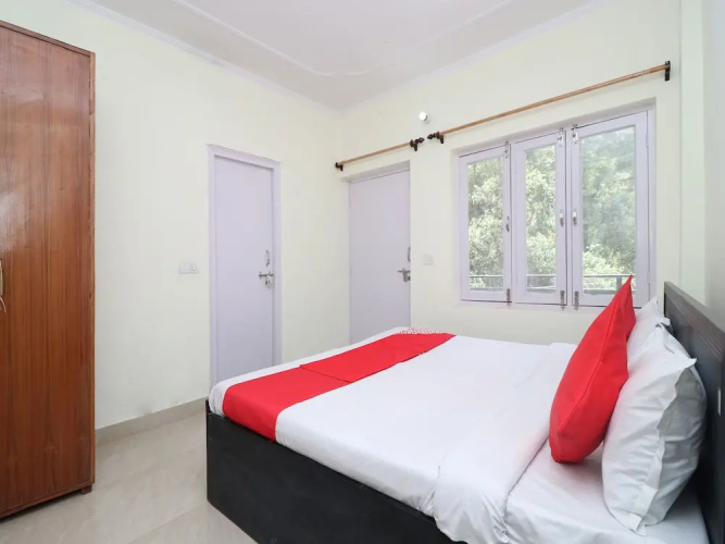 OYO Home 14130 Comfy 2BHK