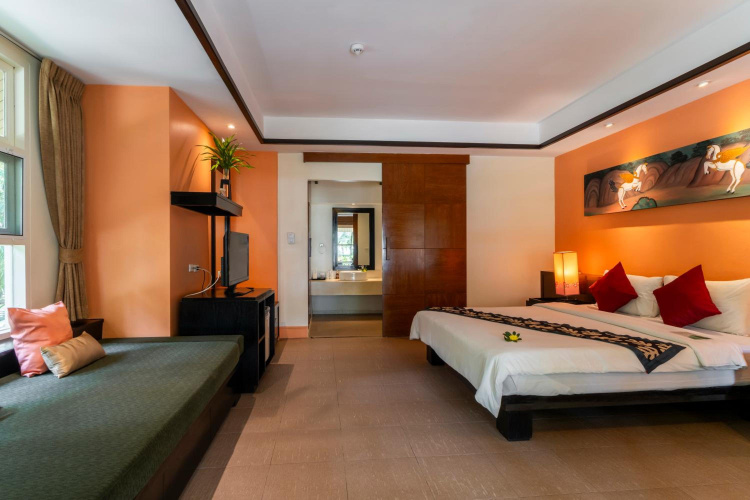 Baan Khaolak Beach Resort