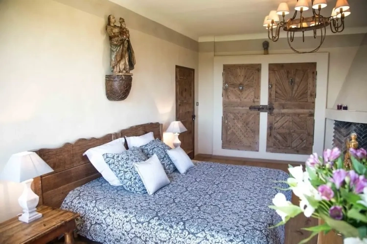 1 Bedroom Suite with balcony and with city view