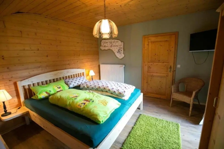 3 Bedrooms Apartment