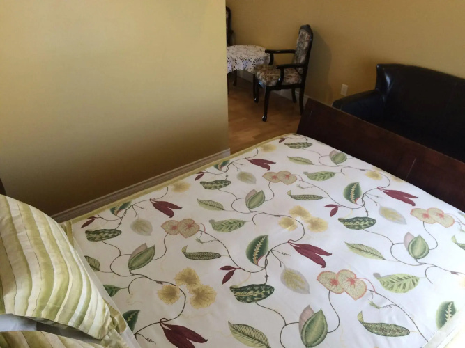 Lakeshore Inn Bed & Breakfast