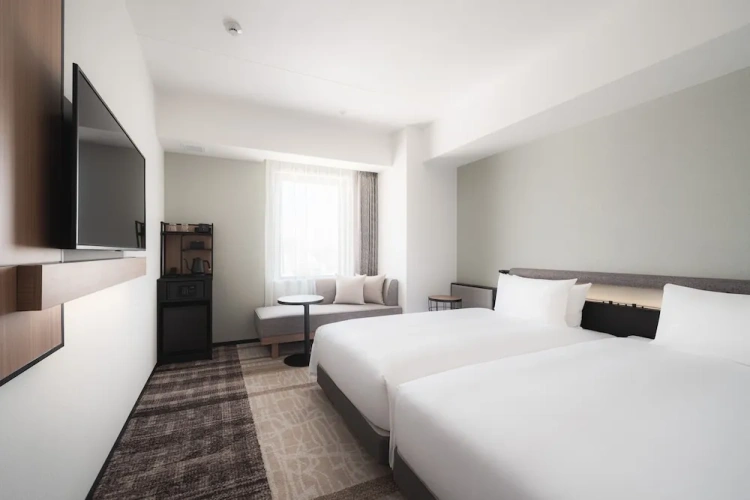 Corner Twin room