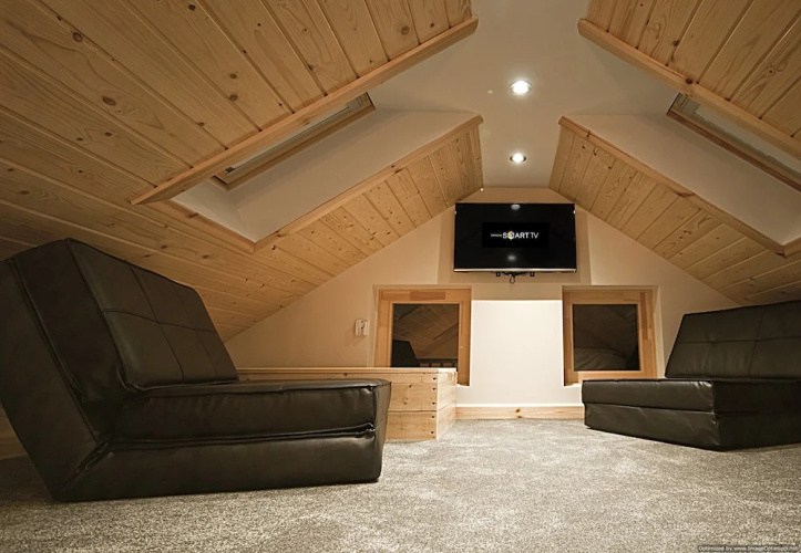 Alum Chine log Cabin