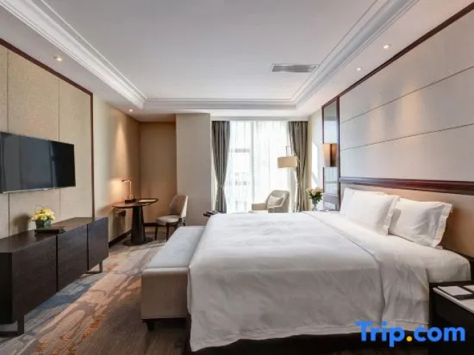 Phoenix Hotel
