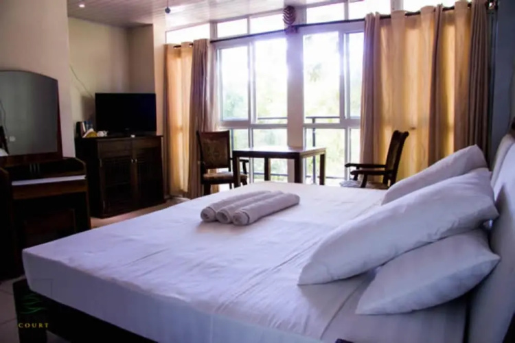 Pine Court Hotel
