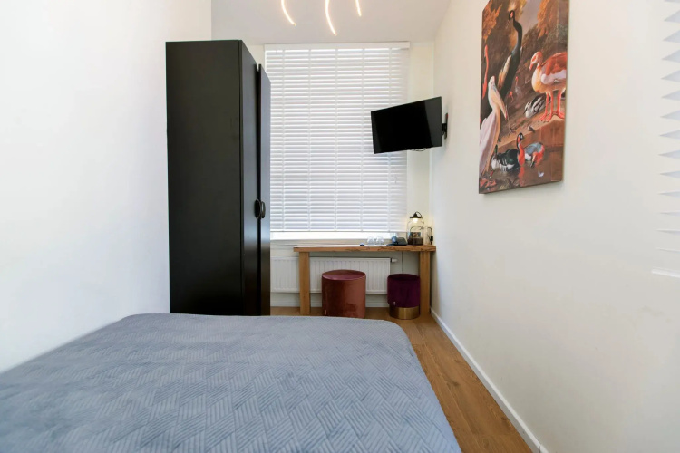Quentin Hotel Golden Bear