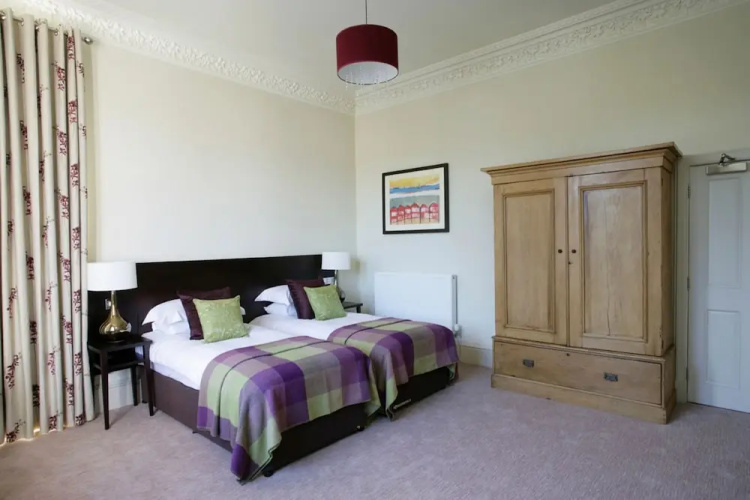 Nether Abbey Hotel