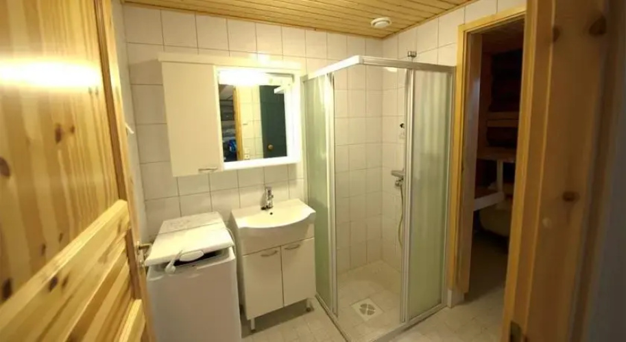 Far And Away Cabin