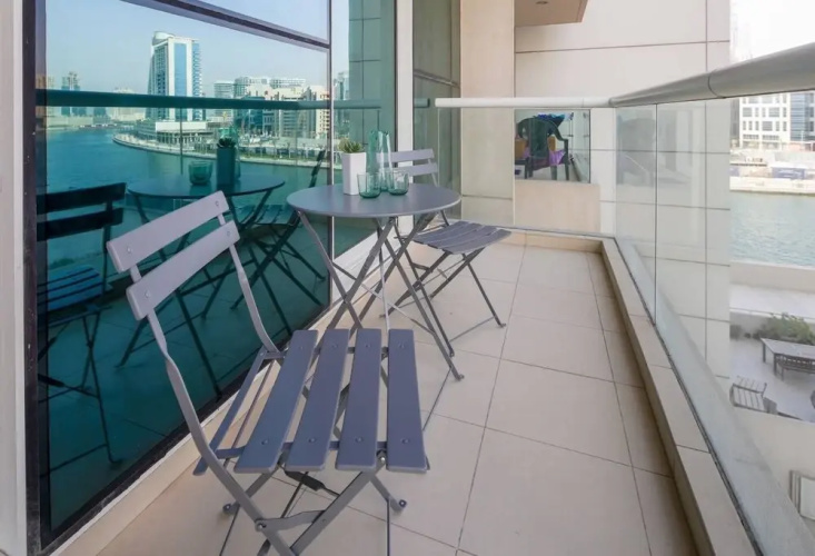 Modern and Stylish 1BR in Business Bay