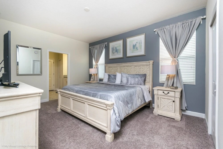 1669 Moonvalley Drive