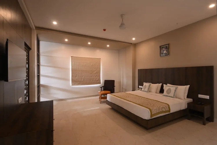 Luxury Suite
