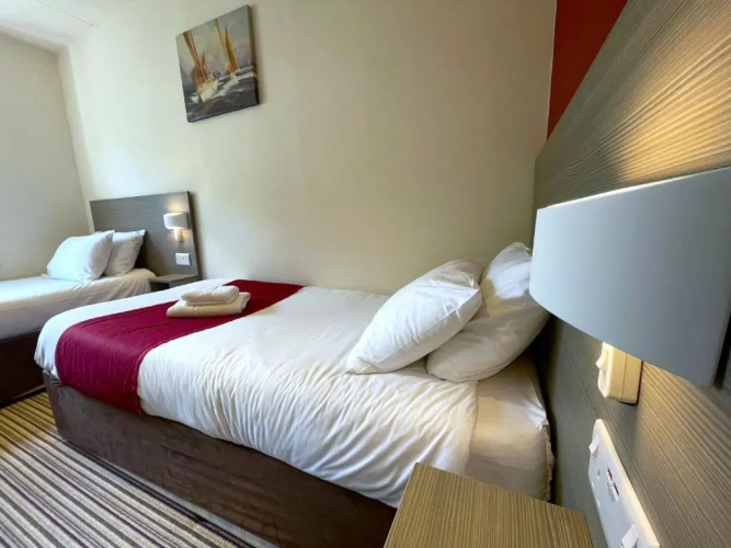 Standard Twin room