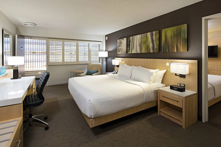 Delta Hotels by Marriott Winnipeg