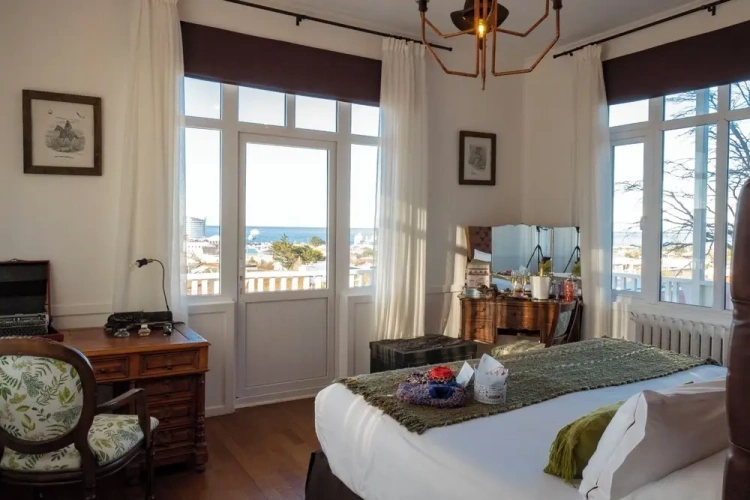Premium room