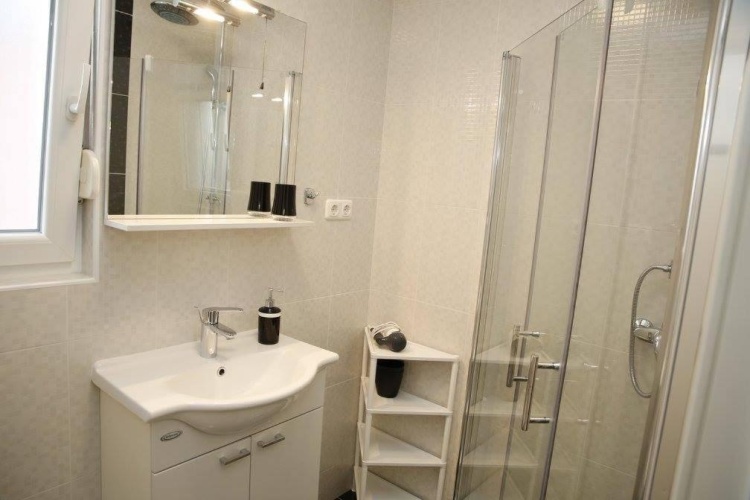 1 Bedroom Double Apartment