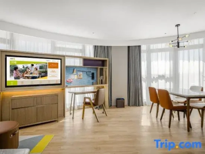 Double Suite with balcony and with lake view