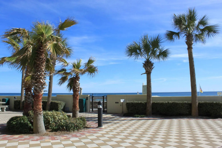 Phoenix West by Brett/Robinson Vacations
