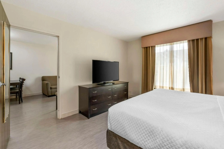 Best Western Suites