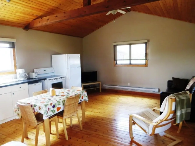 2 Bedrooms Chalet