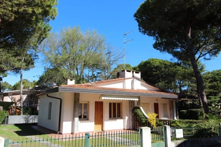 2 Bedrooms Cottage