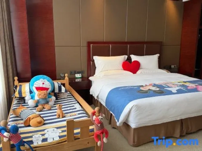 Triple Family Suite