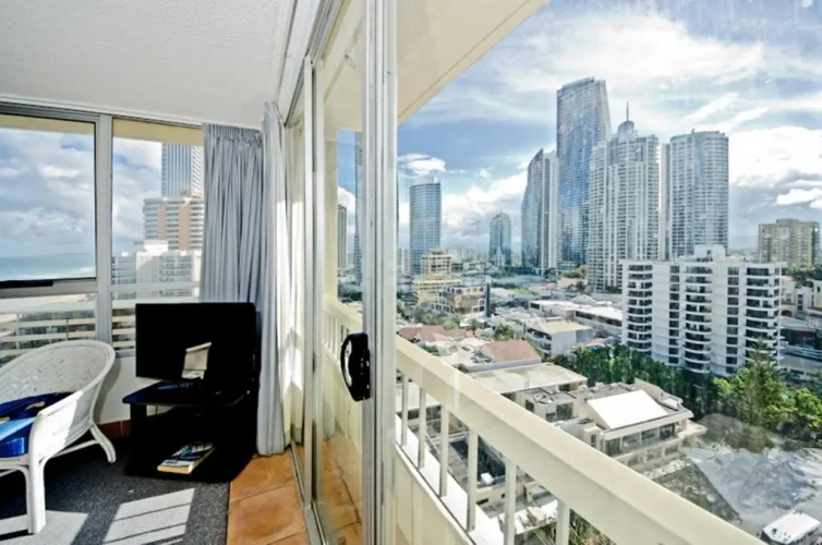 Standard Double room with city view