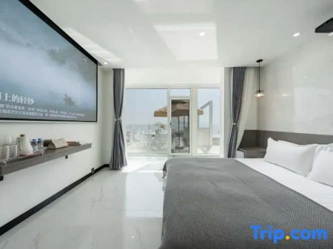 Standard Double room with balcony and with lake view