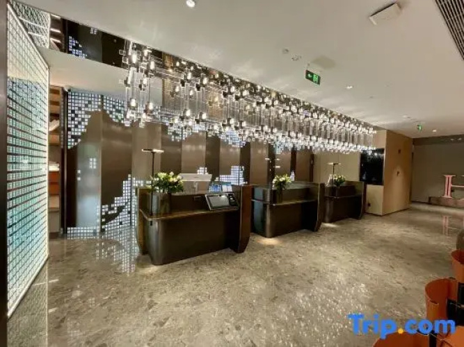 H·CRYSTAL Hotels