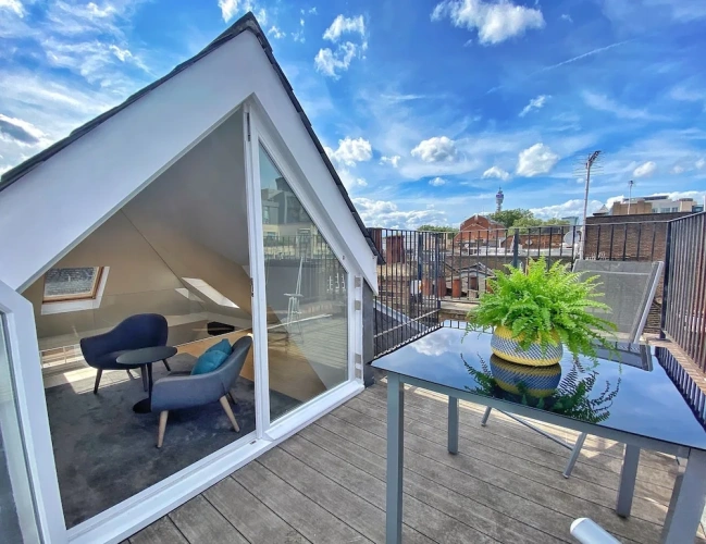 1 Bedroom Deluxe Penthouse room