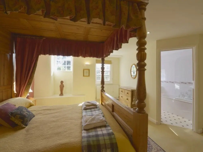 Grooms Cottage