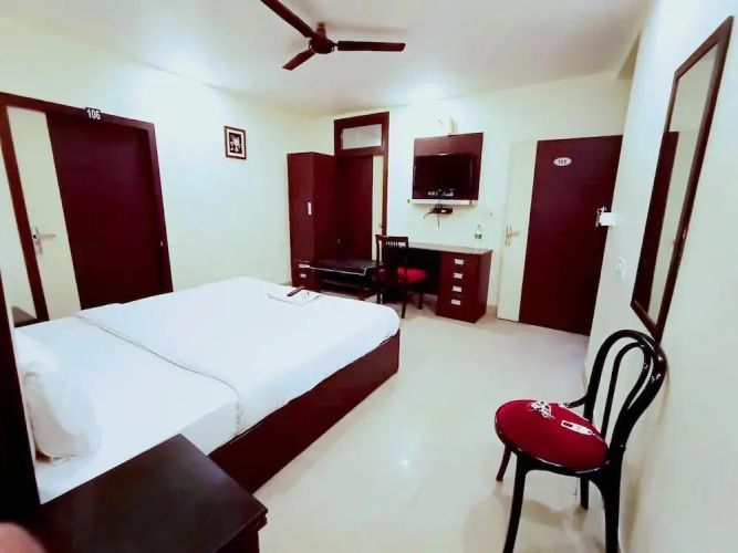 U S Fortune Hotel