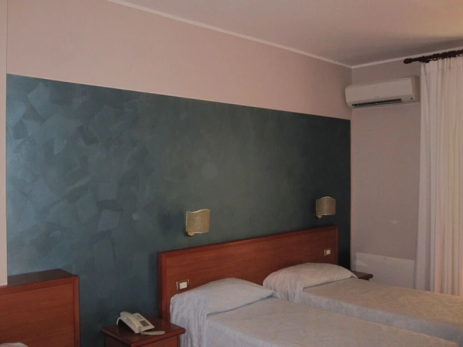 Standard Triple room with view