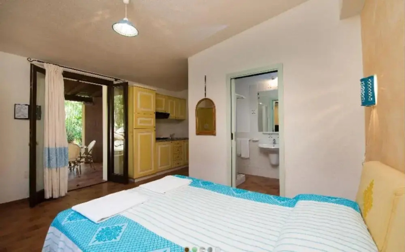 Apartment in Residence With Pool