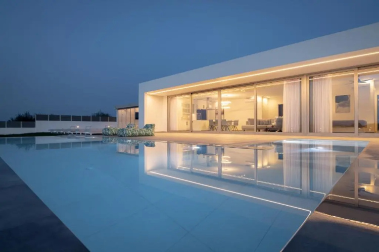 Margaret Villa, featuring a Heated Spa Whirlpool, By ThinkVilla