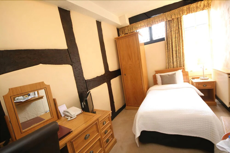 Crown Hotel