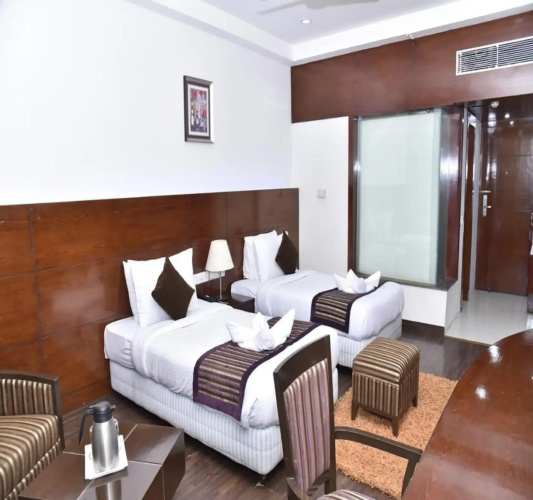 Hotel I Square