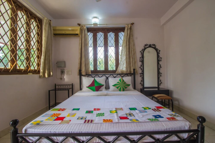 OYO 18662 Home 2BHK With Pool Fatrade Beach