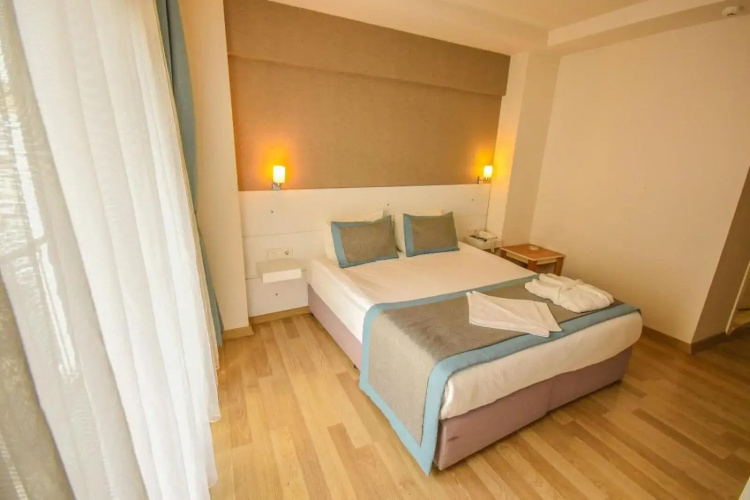 Parion House Hotel
